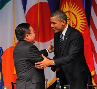 ЕРӨНХИЙЛӨГЧ Ц.ЭЛБЭГДОРЖ, Б.ОБАМА НАР ИРГЭНИЙ НИЙГМИЙН ХЭЛЭЛЦҮҮЛГИЙГ ХАМТРАН ЯВУУЛАВ