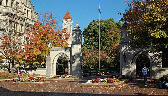 ИНДИАНА МУЖ БОЛОН ОЙРОЛЦОО МУЖУУДАД ОРШИН СУУГАА МОНГОЛЧУУДЫН АНХААРАЛД