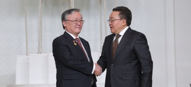 ЭЛЧИН САЙД Б.АЛТАНГЭРЭЛ МОНГОЛ УЛСЫН ГАВЪЯАТ ХУУЛЬЧ БОЛЛОО