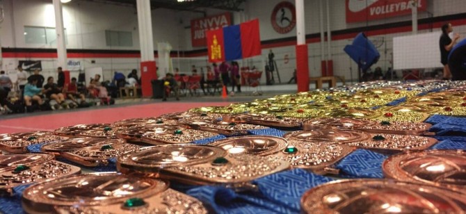 “ЭЛЧИН САЙДЫН ЦОМ” ГАР БӨМБӨГИЙН ТЭМЦЭЭН ЗОХИОН БАЙГУУЛАГДАВ.